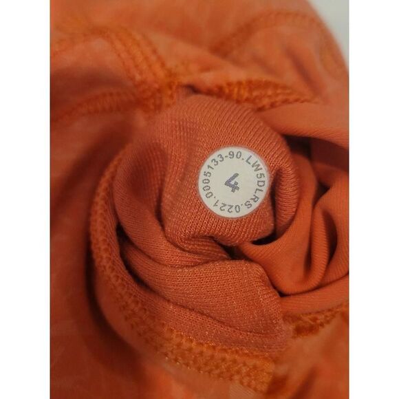 Lululemon leggings size 4 - Picture 3 of 3